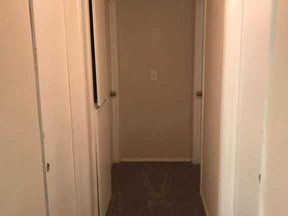 5th image of 915 E 65th St