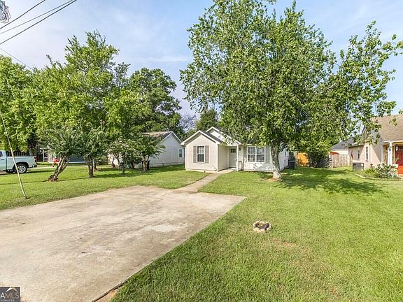 4th image of 305 Johnson Rd