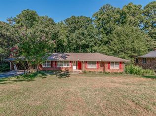 216 Spring Dr, Roswell, GA 30075