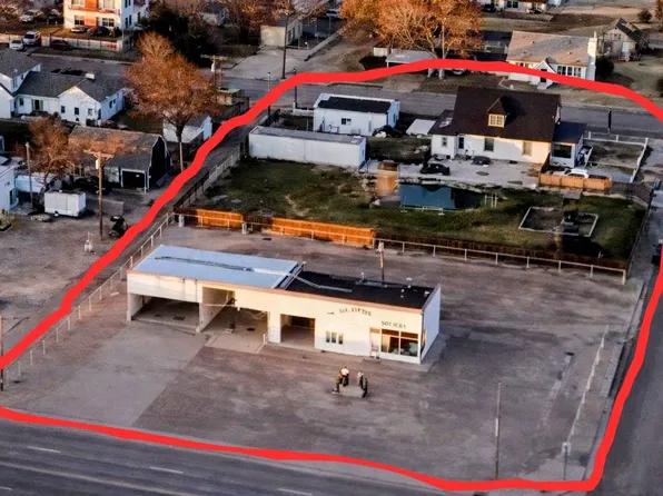 308 E Avenue A, Syracuse, KS 67878