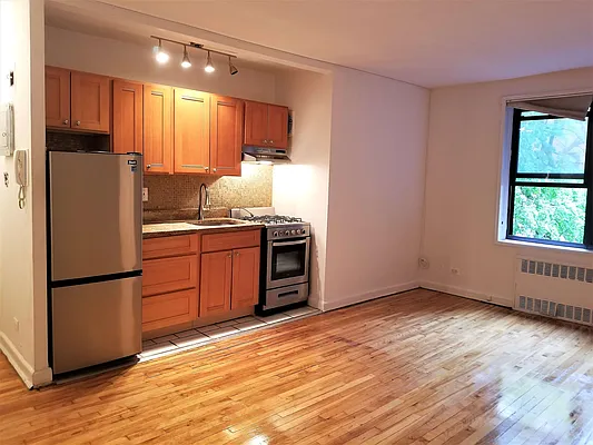 Rented by Igor Ger, LREB | media 2