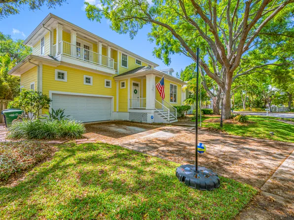 2808 Southpointe Ln, Tampa, FL 33611