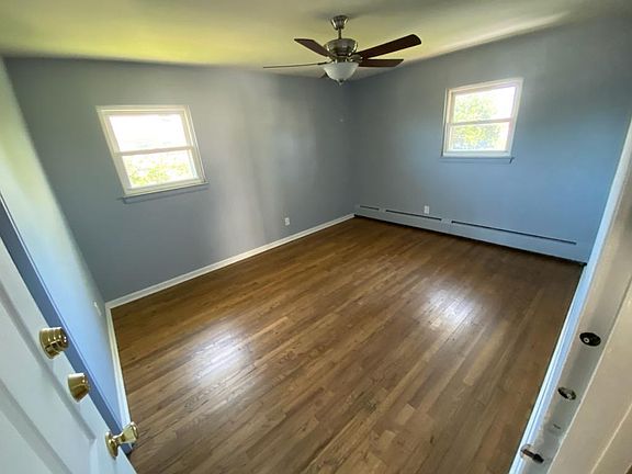 3rd image of 54 Florida Ave