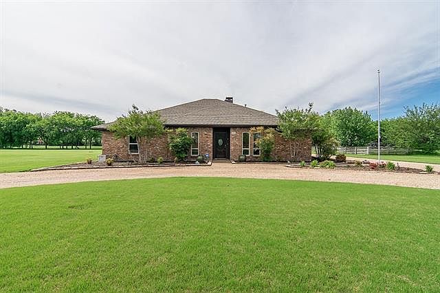 1st image of 1804 Heather Glen Cir