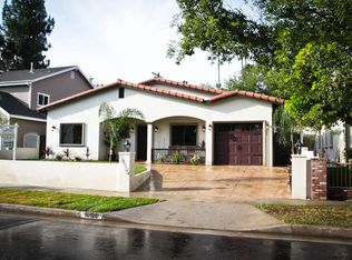 18126 Valley Vista Blvd, Tarzana, CA 91356