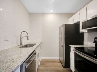 The James Apartments | 1 Bedroom Apartments in Orlando, FL, Orlando, FL 32801