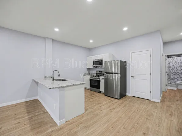 3982 Superior Ave #1W, Cincinnati, OH 45236