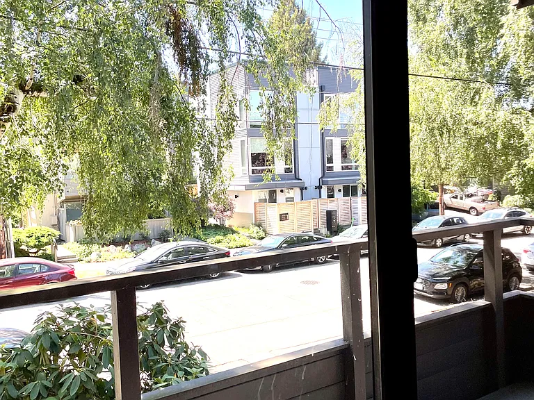 6534 4th Ave NE #201 — Photo 9