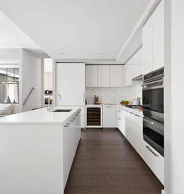 Sold by Reuveni LLC | media 16