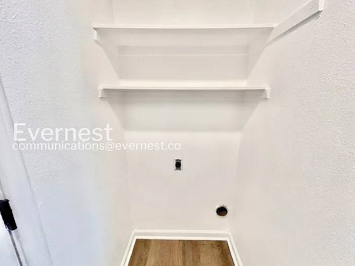 1800 Heidelberg Dr — Photo 16