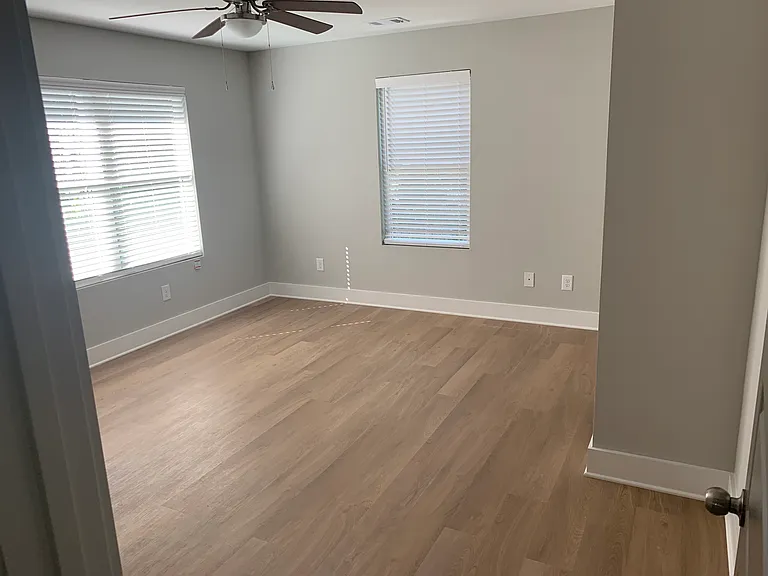 229 Vine St — Photo 7