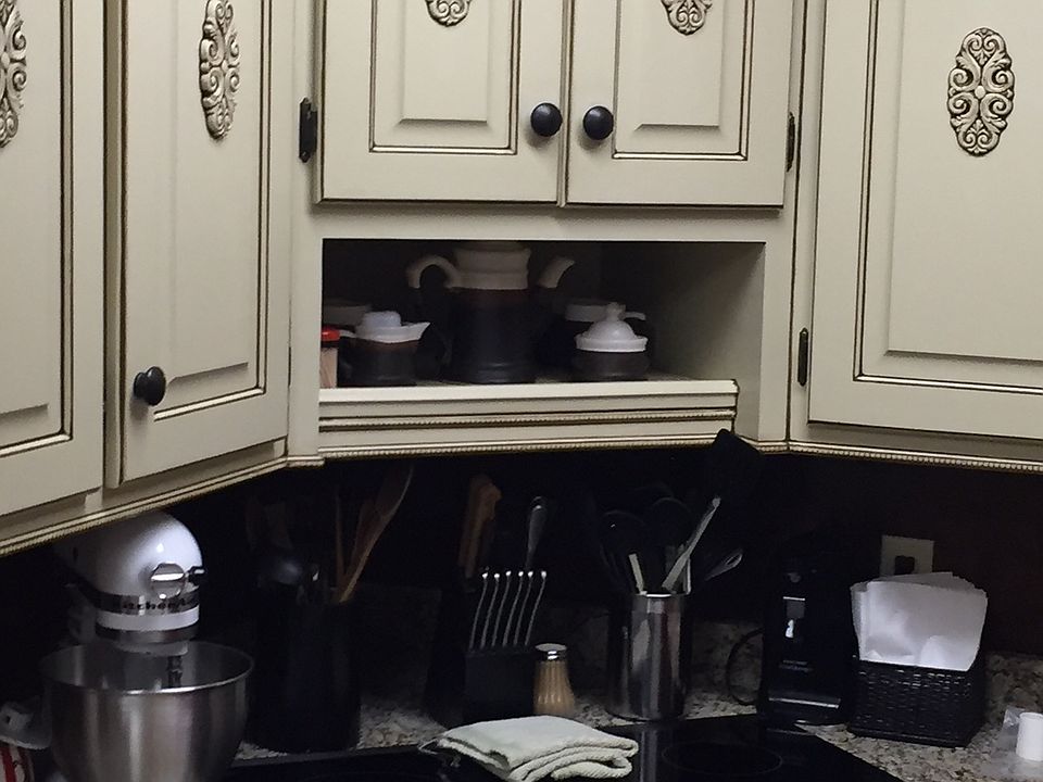 2nd image of 140 Morningside Dr