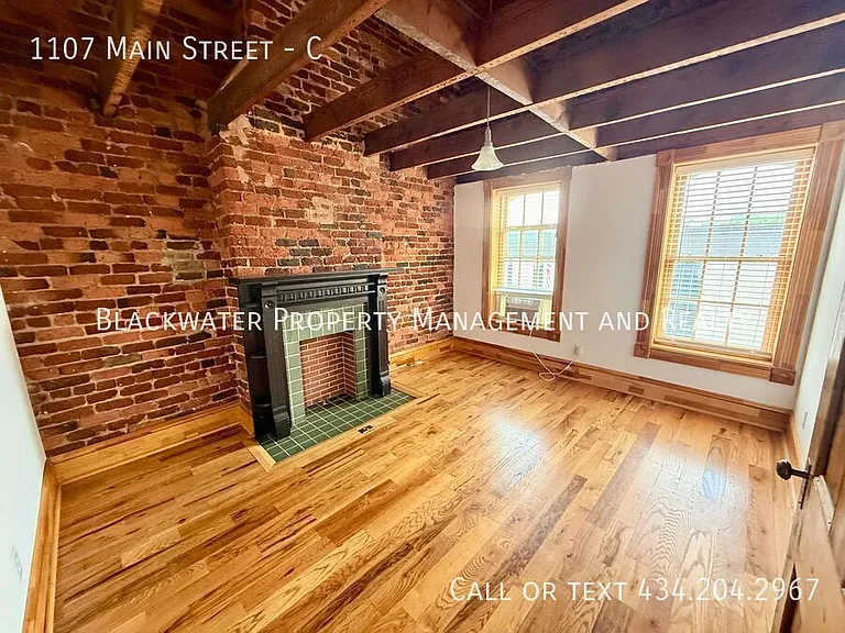 1107 Main St #C — Photo 8