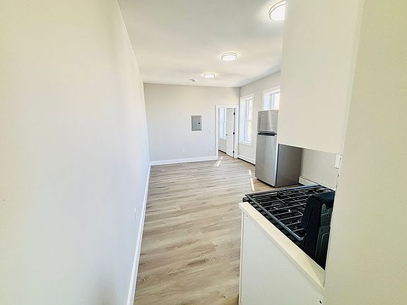 2nd image of 6 Tonnelle Ave #402
