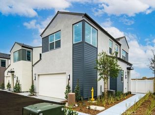 4411 S Fairmount Paseo, Ontario, CA 91762