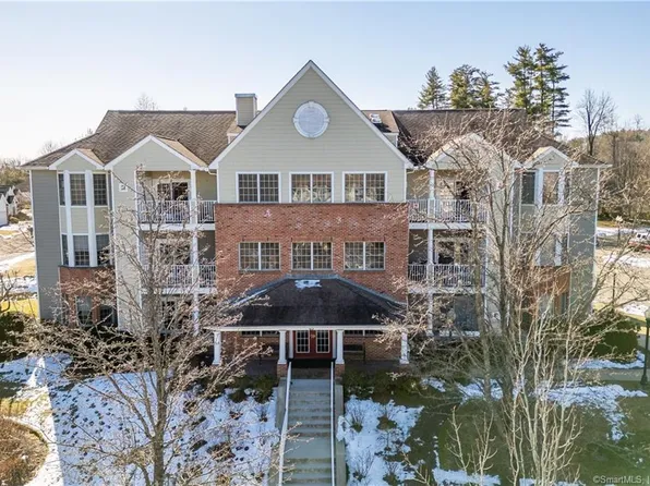 65 Cassandra Boulevard #103, West Hartford, CT 06107