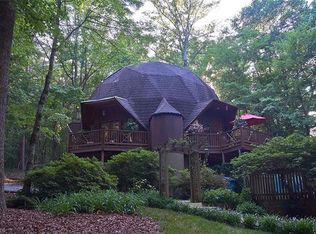 5205 Rambling Rd, Greensboro, NC 27409