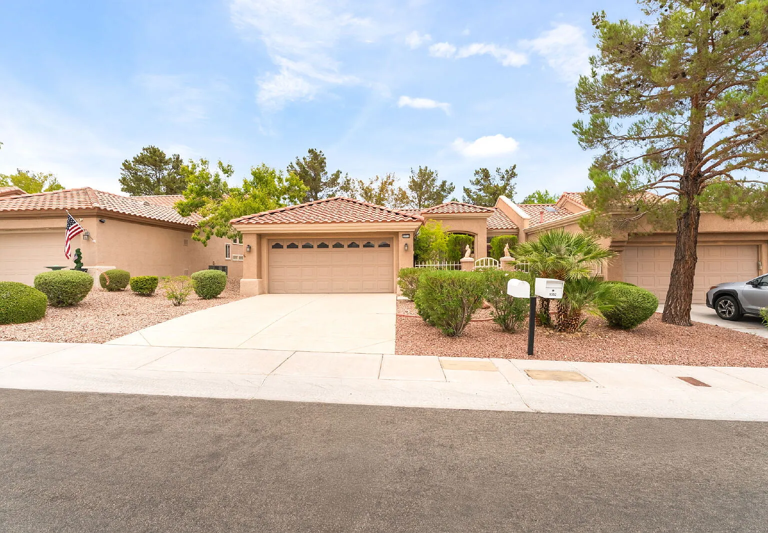 2 bed, 2.0 bath, 1437 sqft, $2,100 — Photo 1