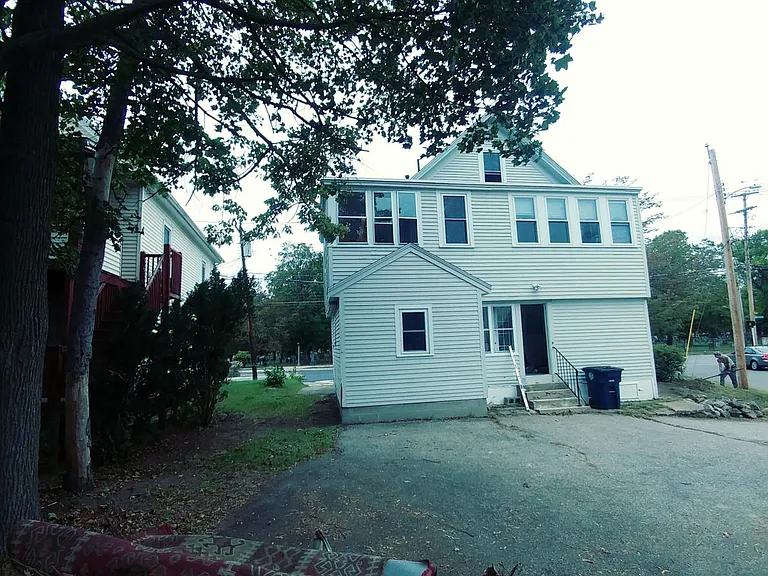 2 Broad St #1 — Photo 20