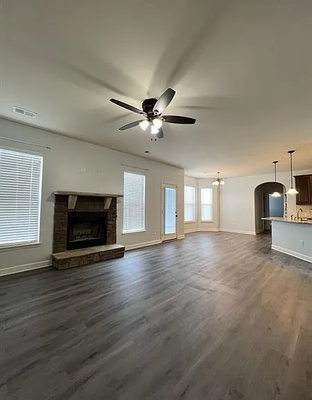 921 Prather Ct — Photo 20