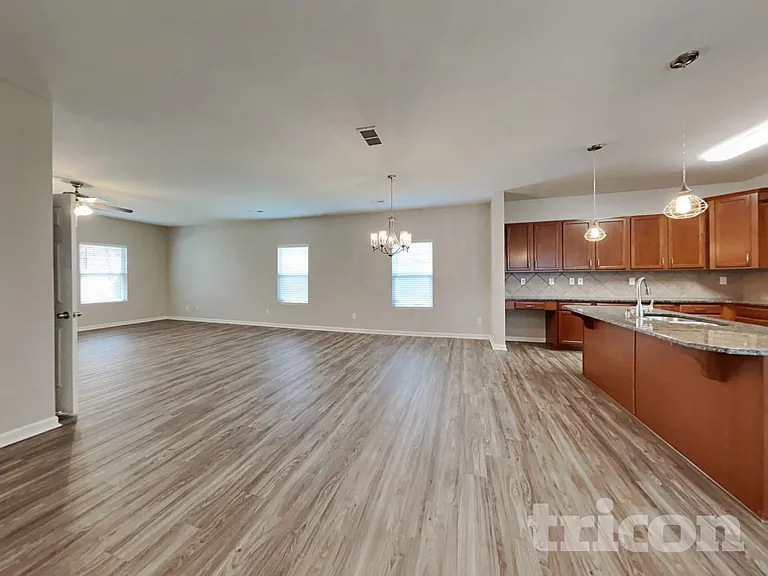 616 Sawtooth Oak Dr — Photo 7