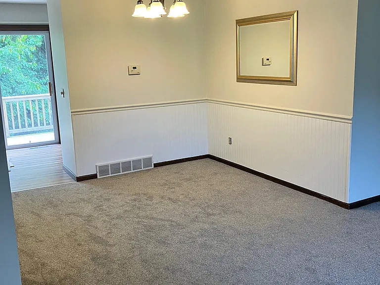 3780 Leeside Ln — Photo 10
