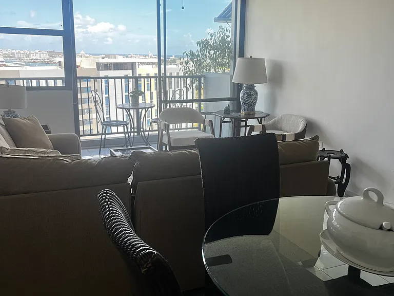 658 Avenue Miramar Cond Hilltop — Photo 7