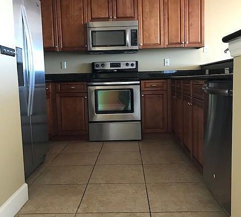 4th image of 1478 Riverplace Blvd APT 1002