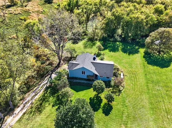 30 Semmel Rd, Honeoye Falls, NY 14472