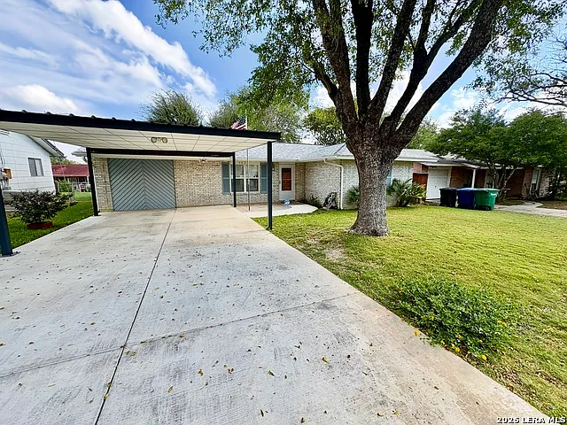 3 bed, 1.0 bath, 1235 sqft, $1,500 — Photo 4