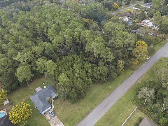 2nd image of 948 Deer Chase Dr