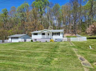 172 Chestnut View Dr, Clarksburg, WV 26301