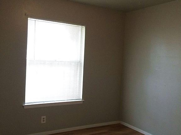 5th image of 7811 Glen Lake Dr