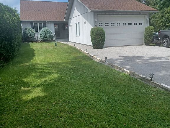 4th image of 76 Blue Heron Dr