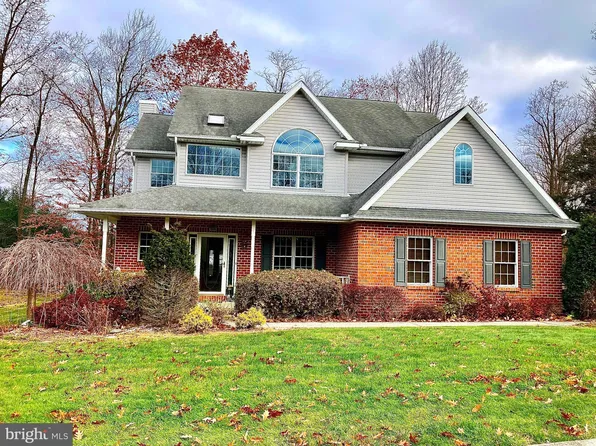 113 Hickory Dr, Pottsville, PA 17901