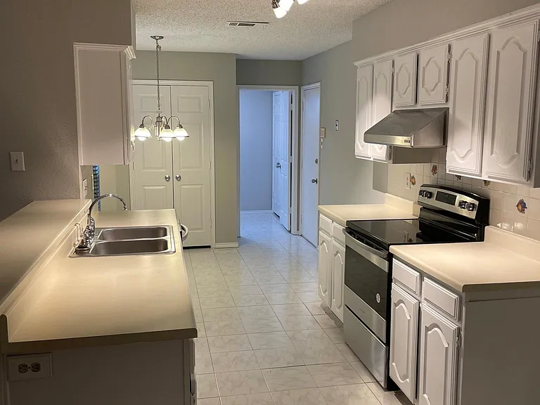 6708 Wesson Dr — Photo 8