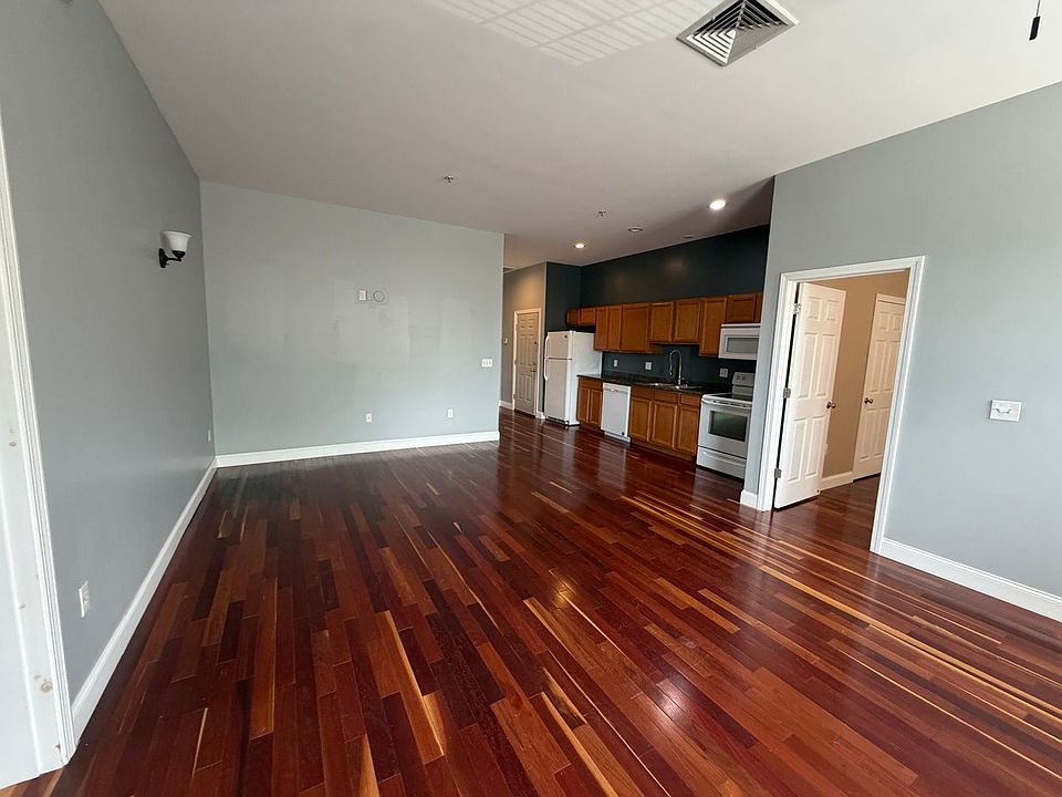 1st image of 664 Columbus Ave APT 203