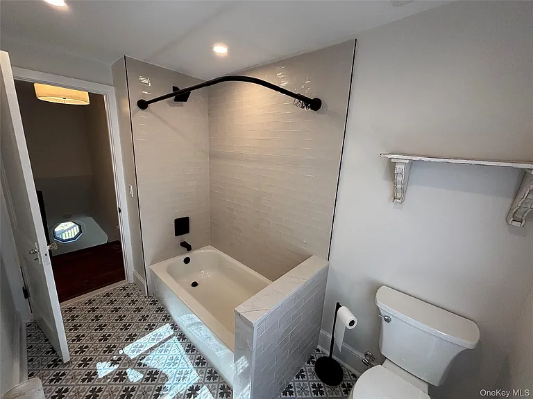 23 Perry Ave — Photo 34