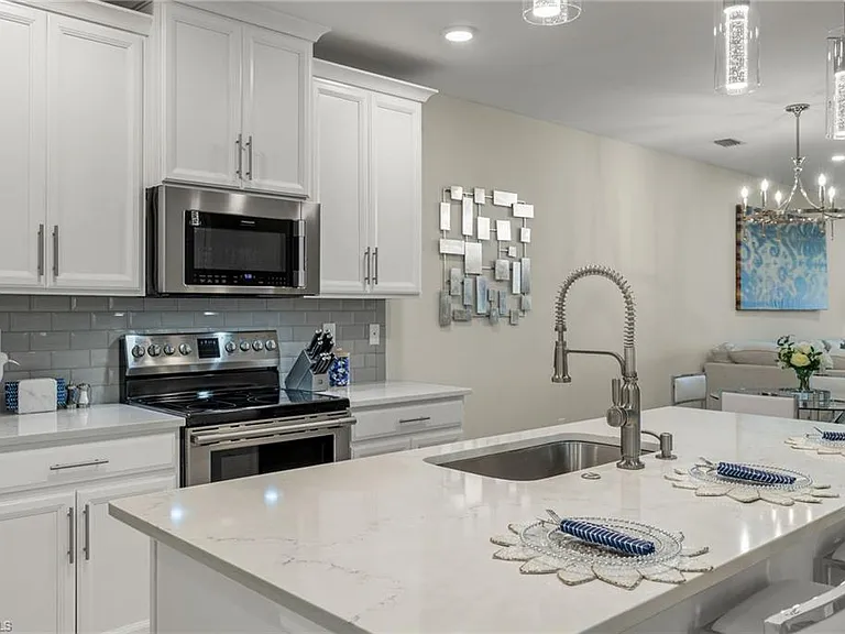 14680 Edgewater Cir — Photo 3