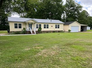 208 Old Ironsides Rd, Newport, NC 28570