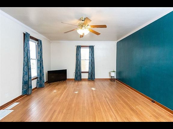 4th image of 3750 Essex Ave