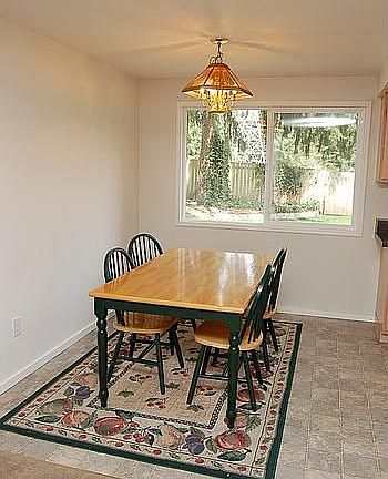 4th image of 416 Z St SE