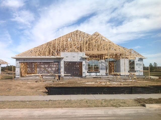 1st image of 816 Wessex Dr