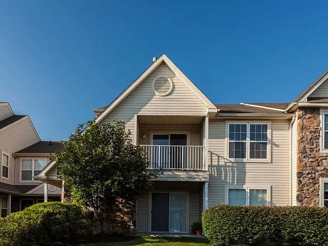 Walnut Crossing Apartments — Photo 4