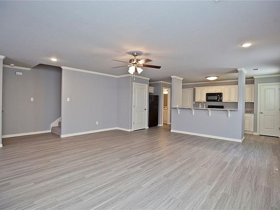 3rd image of 1395 N Sicily Ln
