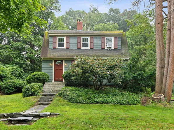 50 Forest Road, Cape Elizabeth, ME 04107