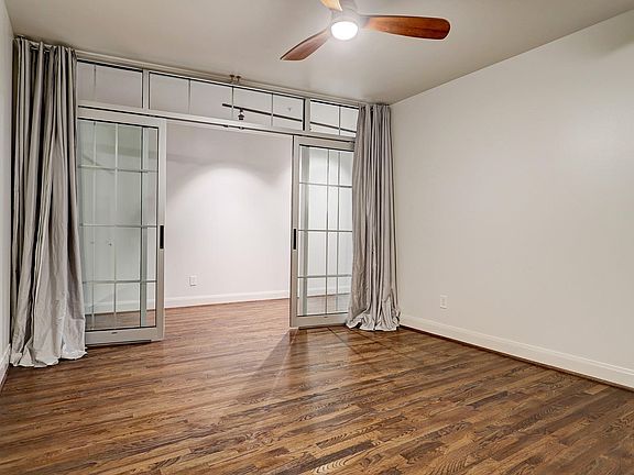 4th image of 1005 S Shepherd Dr APT 803