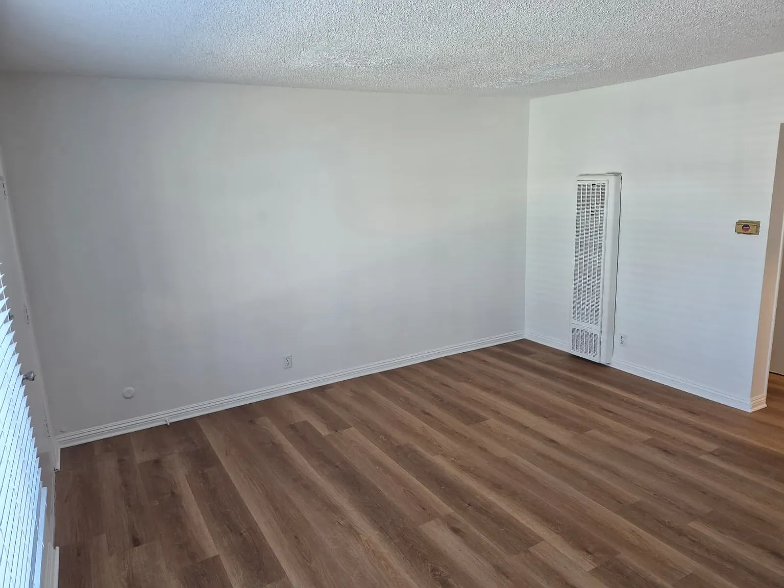 3 bed, 1250 sqft, $2,950 — Photo 4
