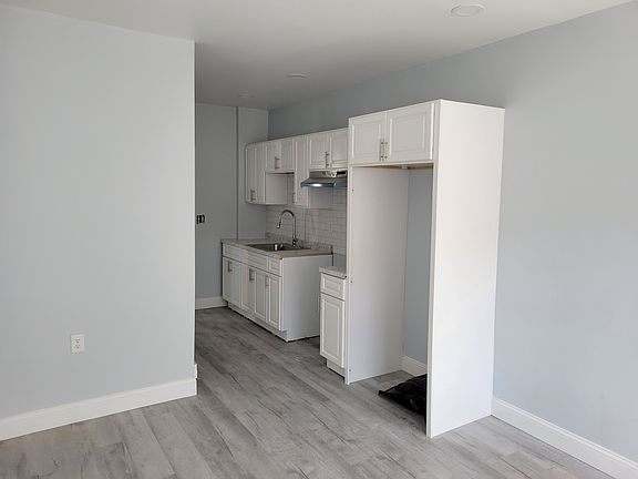 4th image of 1401 Cotton St #1
