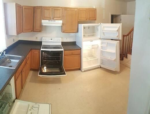 Kitchen With Appliances